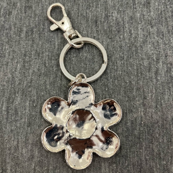 Never Used, BRITTO “inspired” Flower Keychain, In Perfect Condition - Picture 2 of 2
